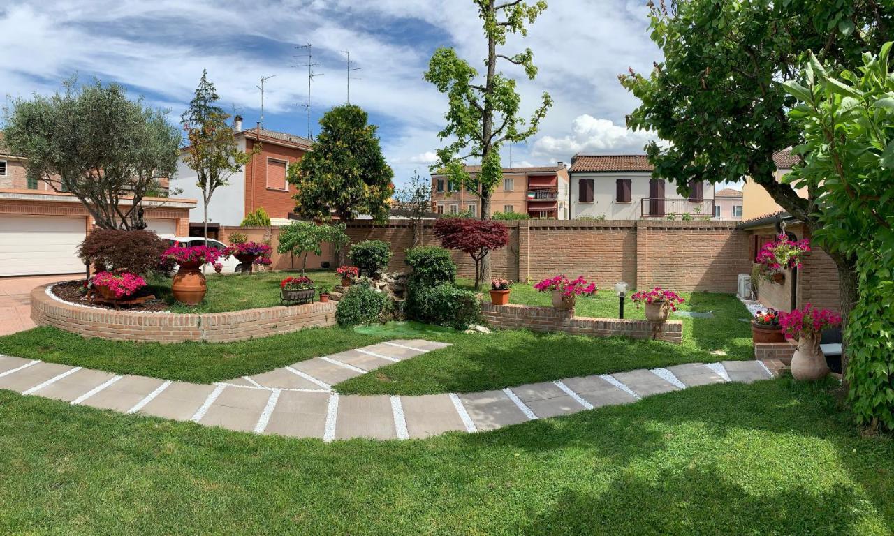 Villa Oasi Ferrara Eksteriør bilde