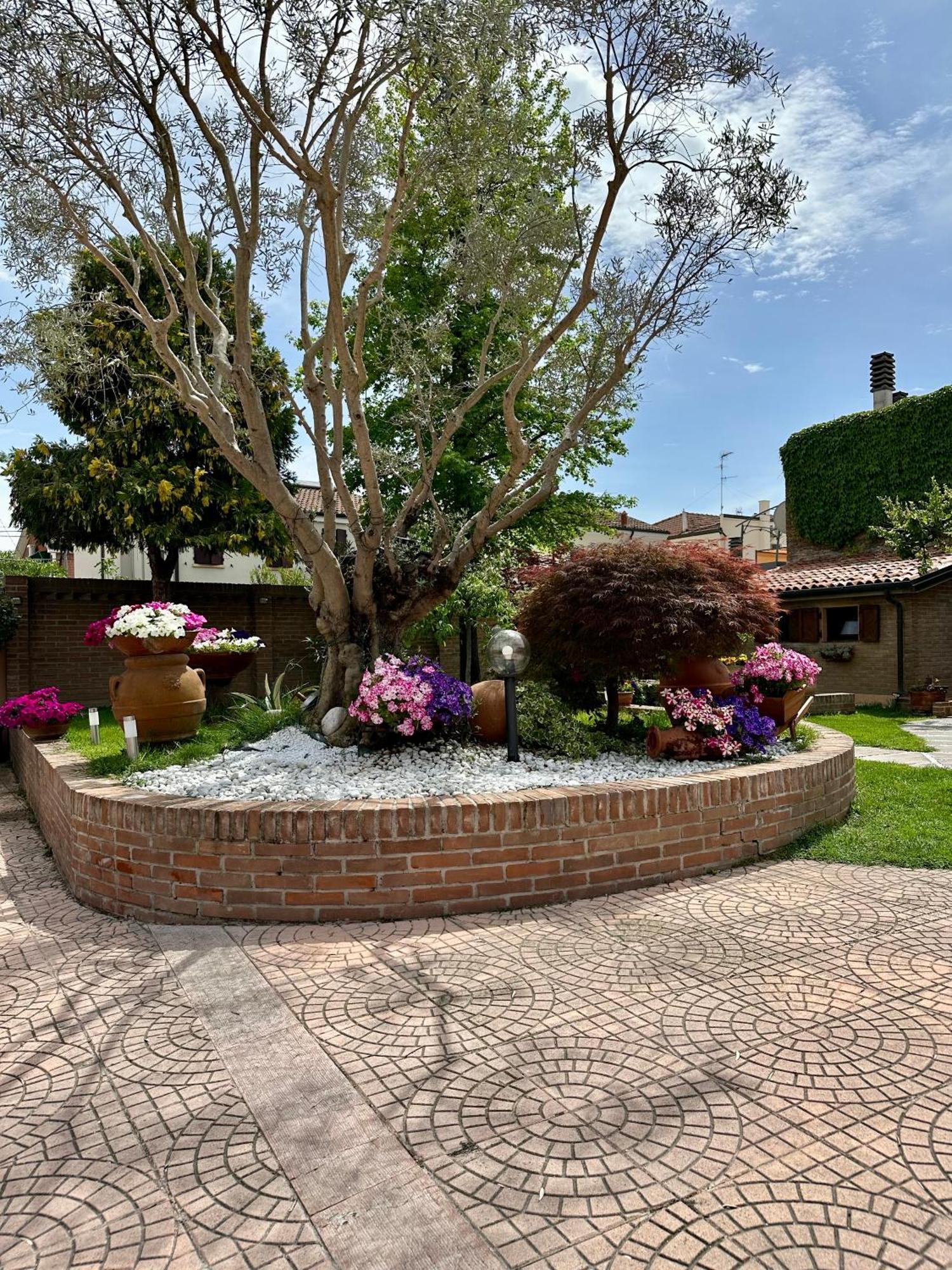 Villa Oasi Ferrara Eksteriør bilde