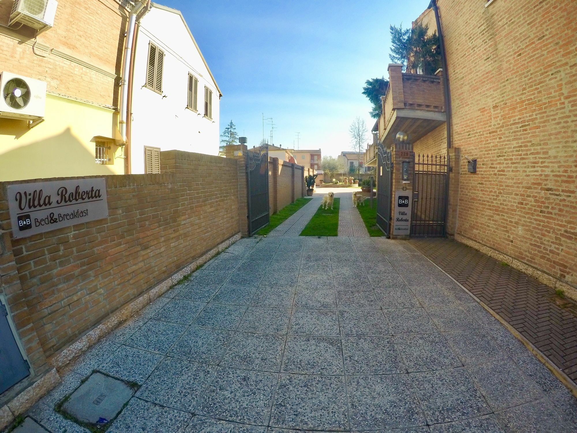 Villa Oasi Ferrara Eksteriør bilde
